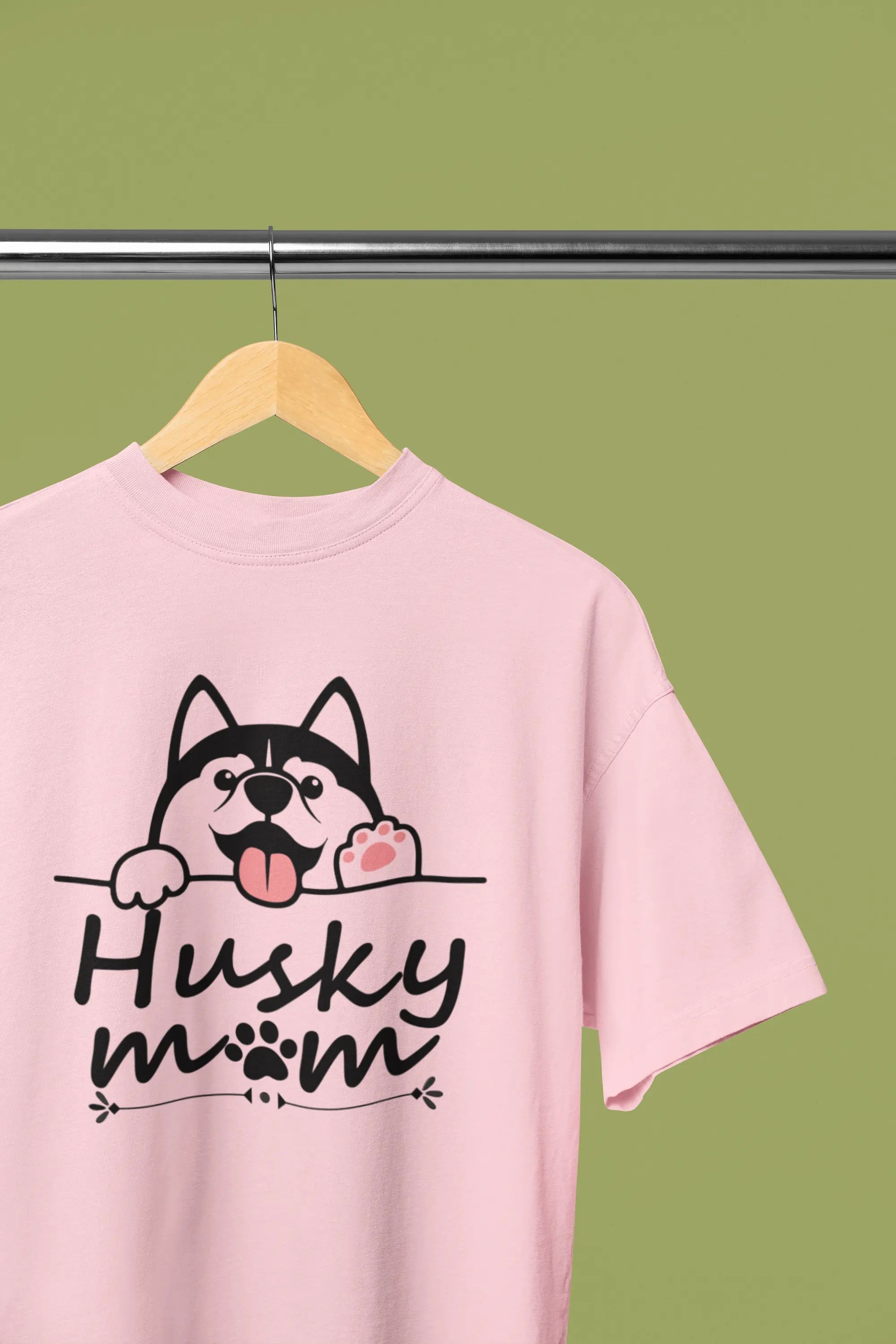 Husky Mom T-Shirt – Perfect Gift for Dog Lovers!